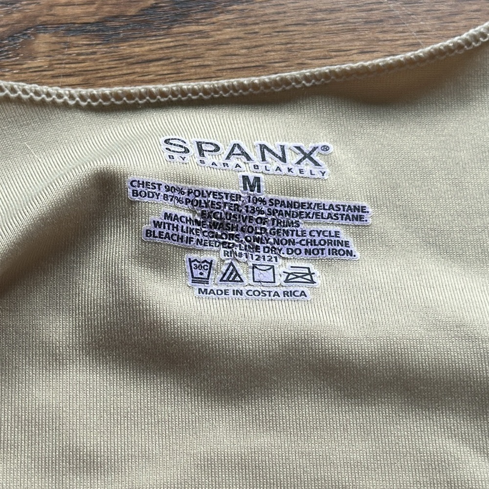 Spanx nude slip size medium - Picture 4 of 4